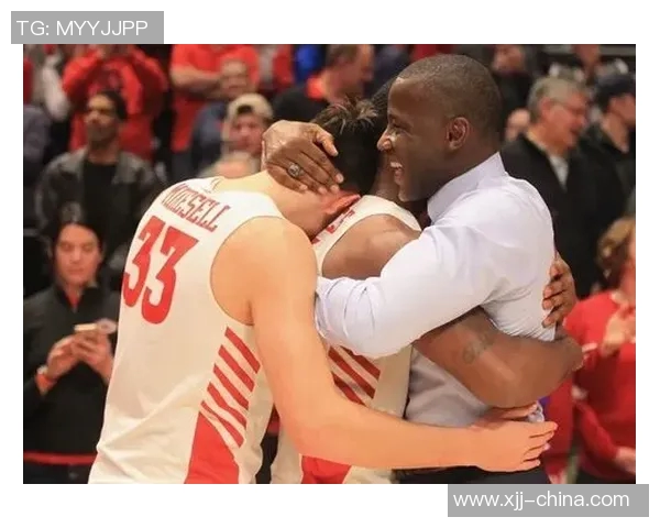 杭州篮球队的赛场传奇与经验分享深度解析 杭州篮球队的赛场传奇与经验分享深度解析