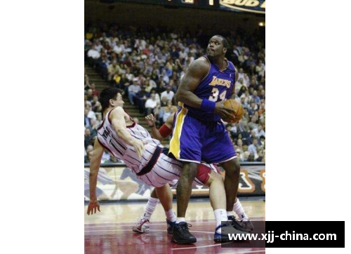 NBA球员激烈对抗：火爆场面全记录